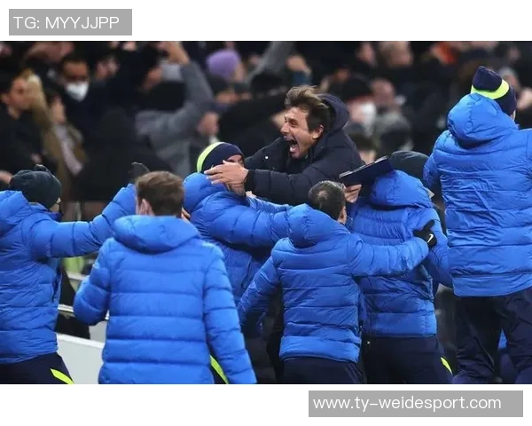 克罗宁执教多年未能带队进季后赛球迷呼吁更换主帅引发热议 克罗宁执教多年未能带队进季后赛球迷呼吁更换主帅引发热议