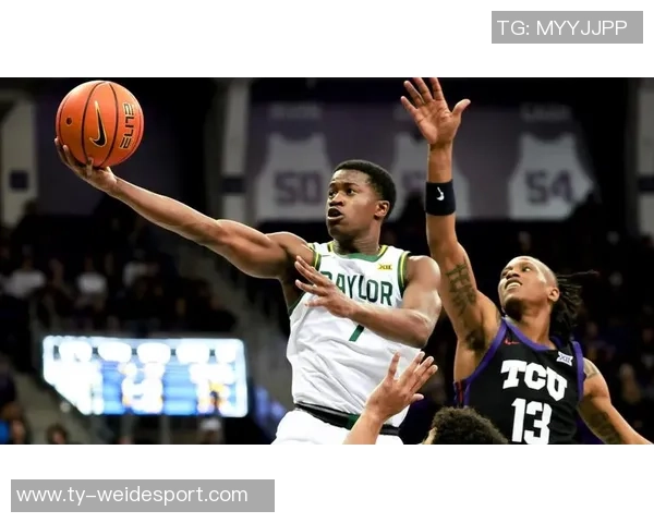 埃奇库姆倒地抢断展现速度76人迅速暂停保护球权 埃奇库姆倒地抢断展现速度76人迅速暂停保护球权