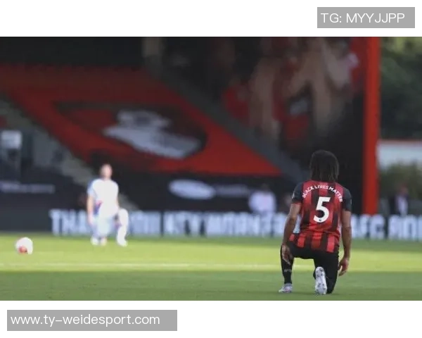 英超球员本周赛前首次单膝下跪共同反对种族歧视行动